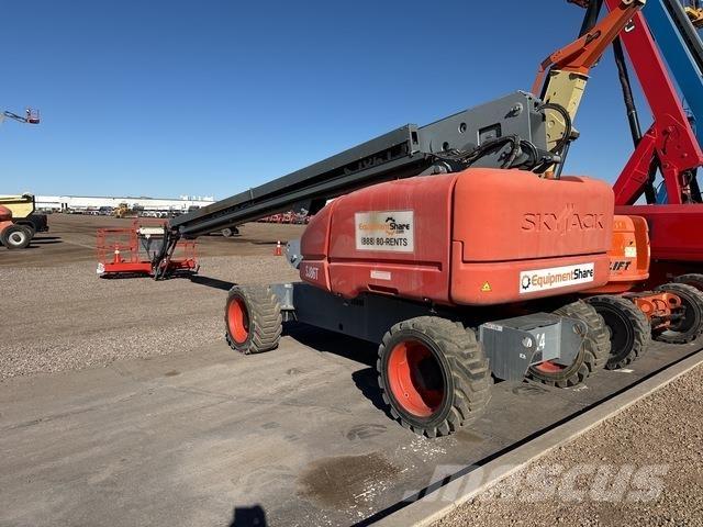SkyJack SJ86T Teleskoplifte