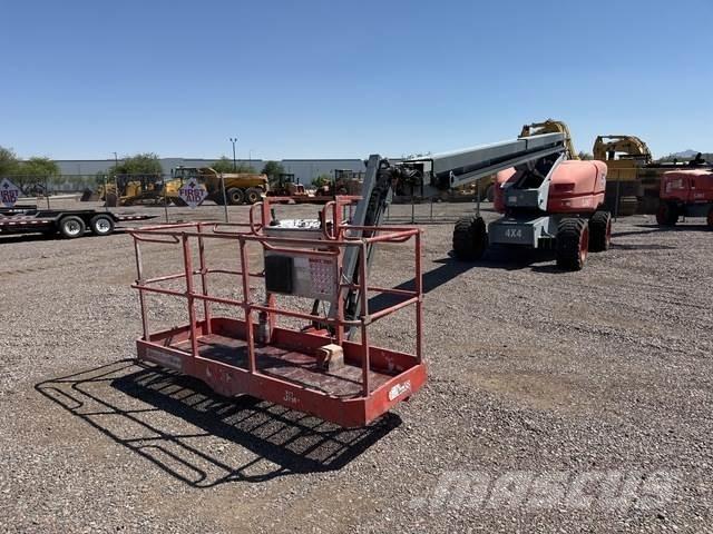 SkyJack SJ86T Teleskoplifte
