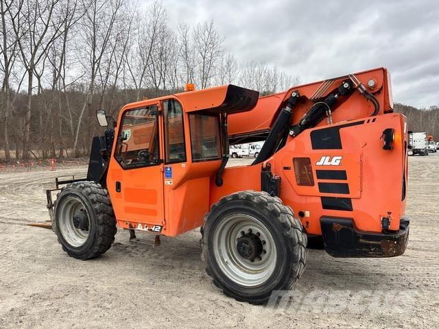 SkyTrak 8042 Teleskoplæssere