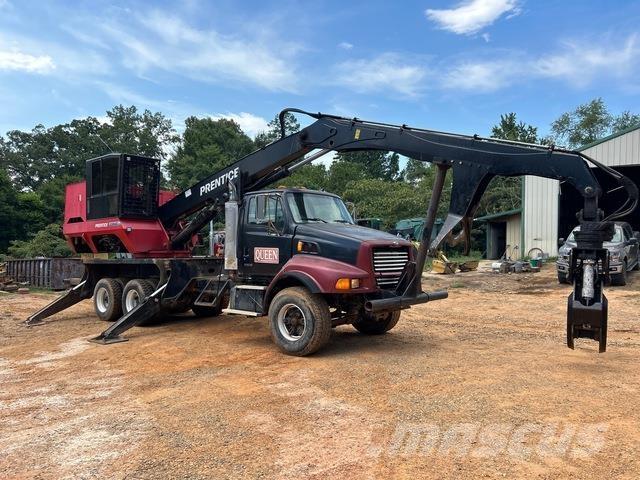 Sterling L8513 Tømmertransport