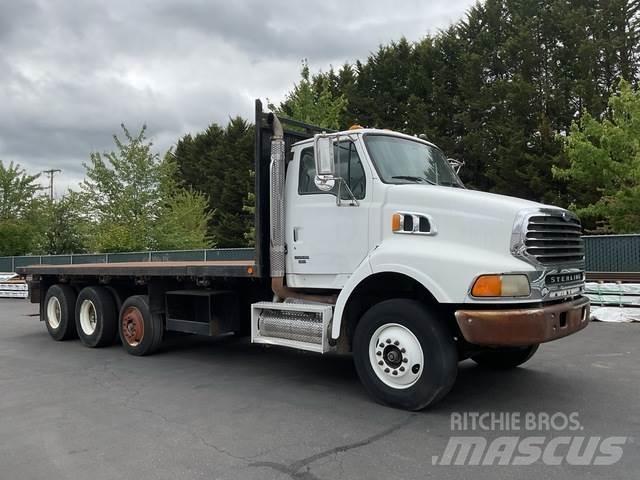 Sterling L9500 Lastbil med lad/Flatbed