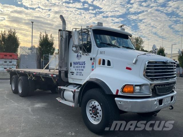 Sterling L9500 Lastbil med lad/Flatbed