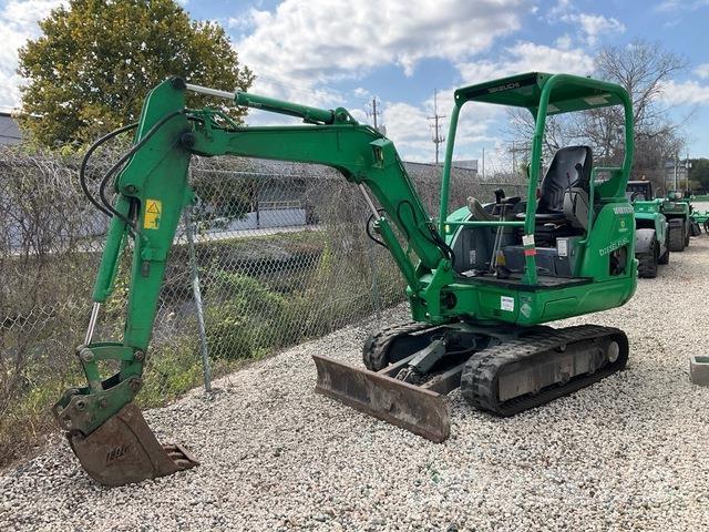 Takeuchi TB230 Gravemaskiner på larvebånd