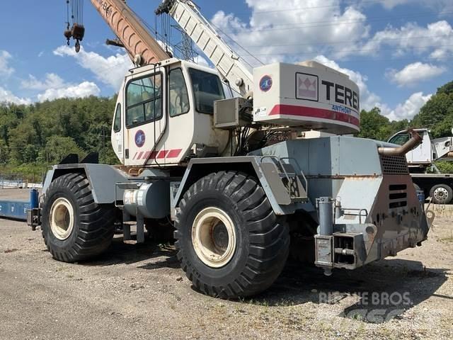 Terex RT335-1 Kraner til hårdt terræn