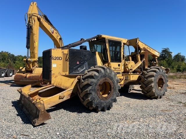 Tigercat 620D Udslæbningstraktorer