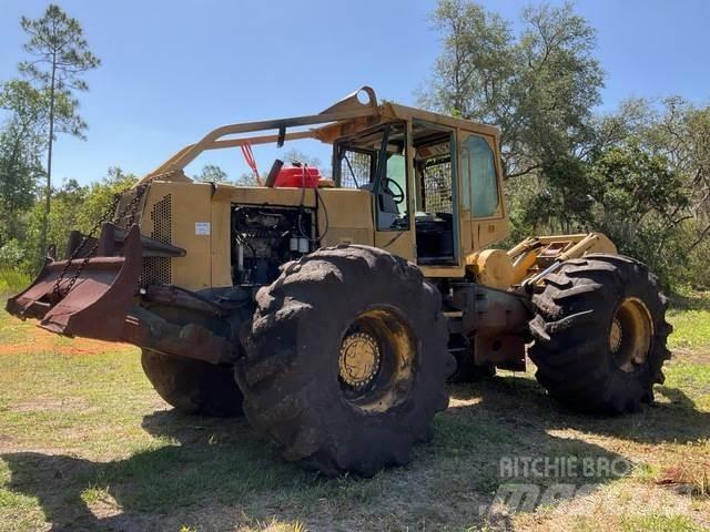 Timberjack 460 Udslæbningstraktorer