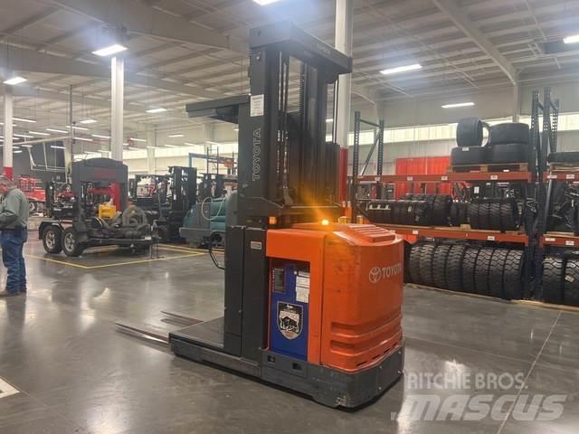Toyota 7BPUE15 Plukketruck, medium