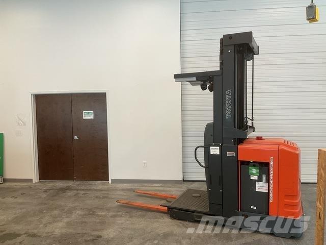 Toyota 7BPUE15 Plukketruck, medium