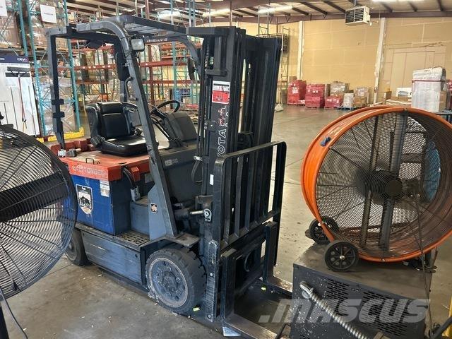 Toyota 7FBCU25 El gaffeltrucks