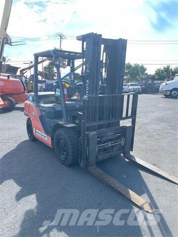Toyota 8FD35U Gaffeltrucks - andre