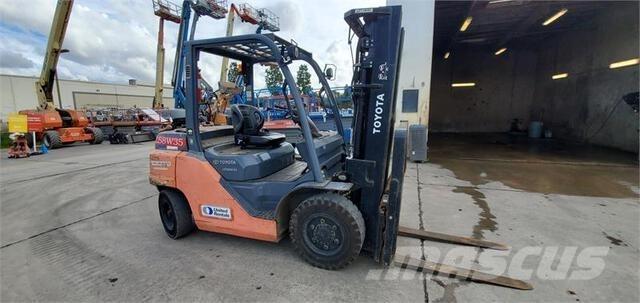 Toyota 8FD35U Gaffeltrucks - andre
