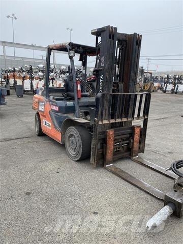 Toyota 8FD35U Gaffeltrucks - andre
