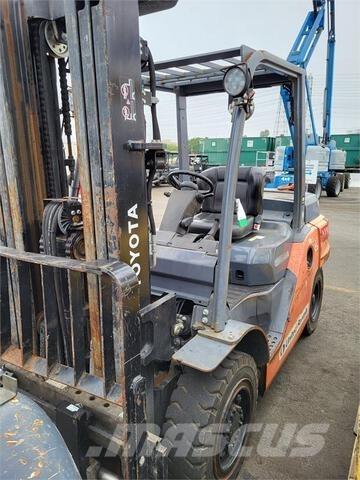 Toyota 8FD35U Gaffeltrucks - andre