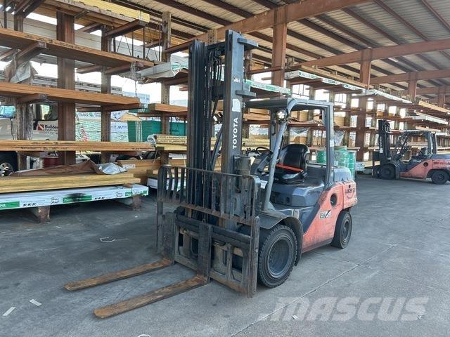 Toyota 8FD40U Gaffeltrucks - andre