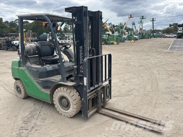 Toyota 8FGU25 Gaffeltrucks - andre