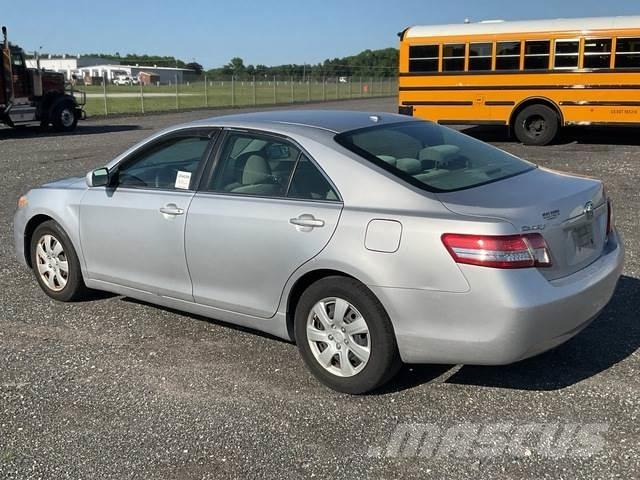Toyota Camry Biler