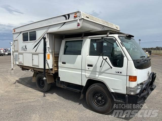 Toyota DYNA Lastbil med lad/Flatbed