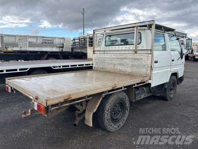 Toyota DYNA Lastbil med lad/Flatbed