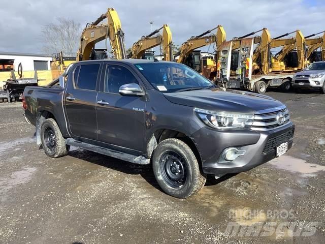 Toyota HiLux Pickup/Sideaflæsning