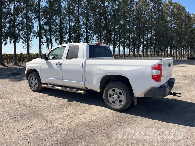 Toyota Tundra Andre