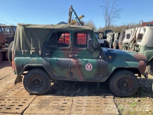  UAZ 469B Biler