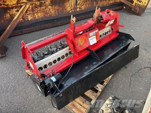 Ventrac EA600 Plæneluftere og river