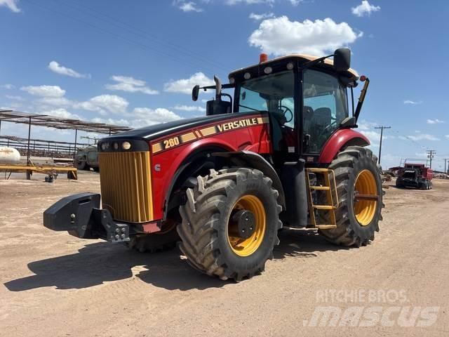 Versatile 260 Traktorer