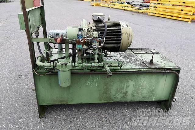 Vickers V2020 Entreprenør - Andet
