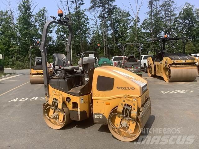 Volvo DD25B Tvilling tromle