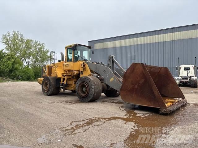 Volvo L220E Læssemaskiner på hjul