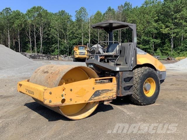 Volvo SD115 Enkelt tromle