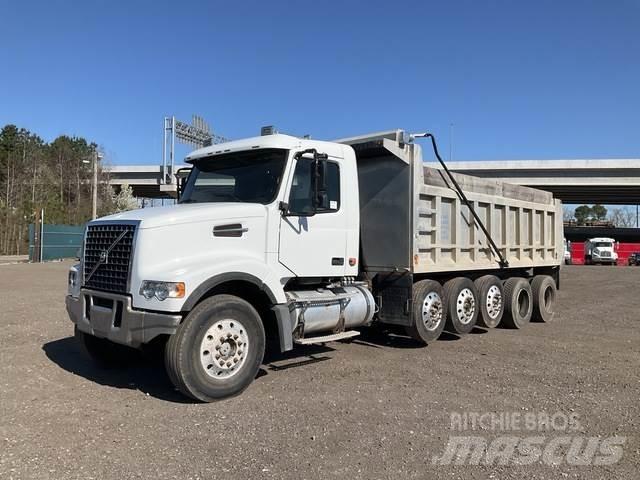 Volvo VHD Lastbiler med tip