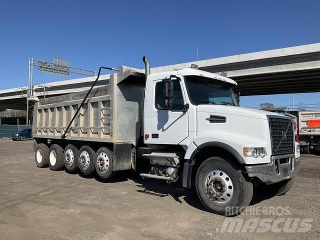 Volvo VHD Lastbiler med tip
