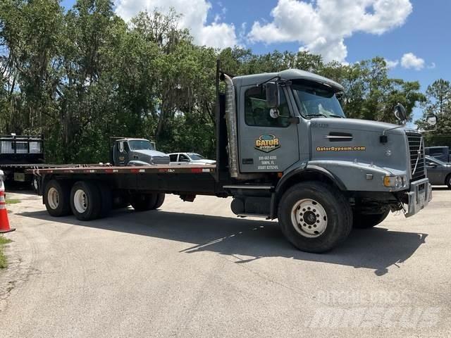Volvo VHD Lastbil med lad/Flatbed