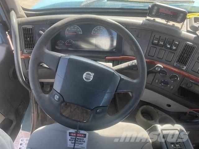 Volvo VHD104F Andre lastbiler