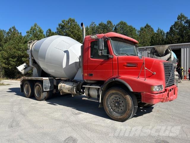 Volvo VHD64B Andre lastbiler