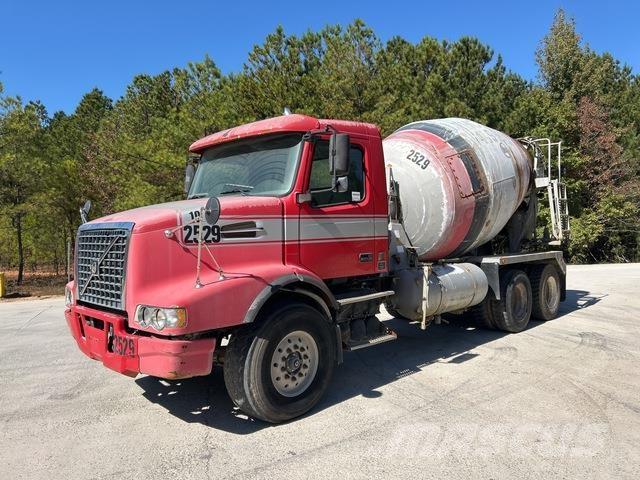 Volvo VHD64B Andre lastbiler