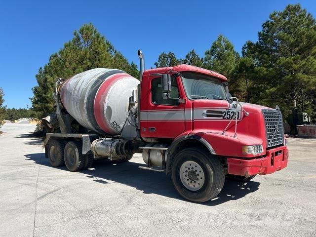 Volvo VHD64B Andre lastbiler