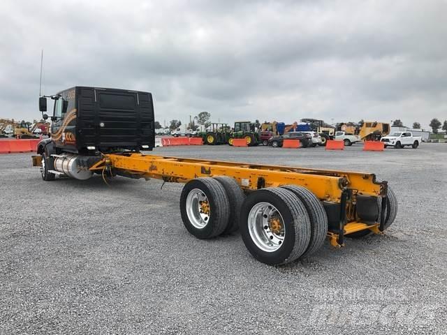 Volvo VHD64F Kabiner og interiør