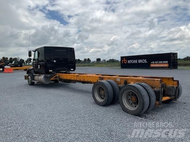 Volvo VHD64F Kabiner og interiør