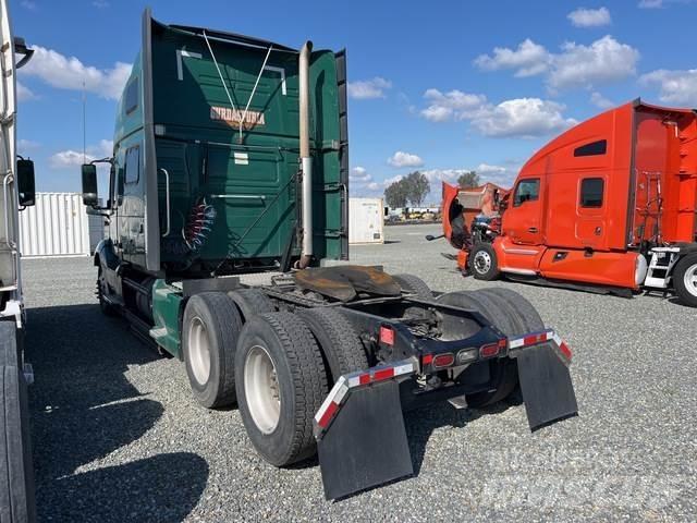 Volvo VNL Trækkere