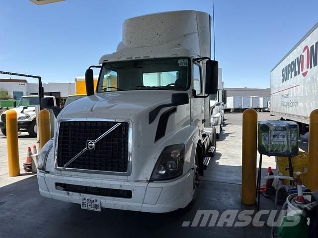 Volvo VNL Trækkere