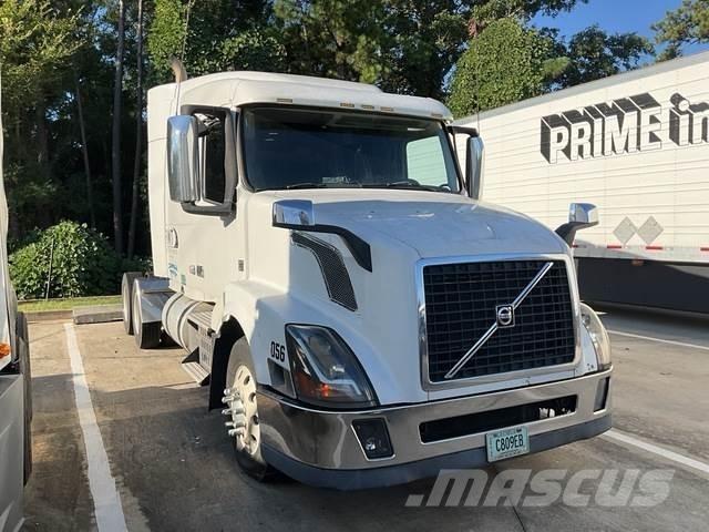 Volvo VNL Trækkere
