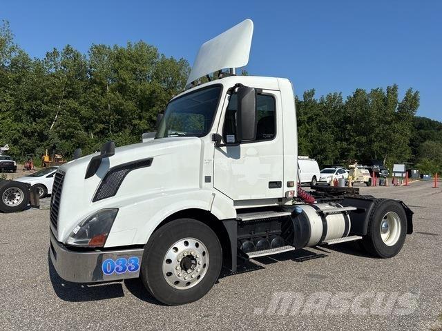 Volvo VNL Trækkere