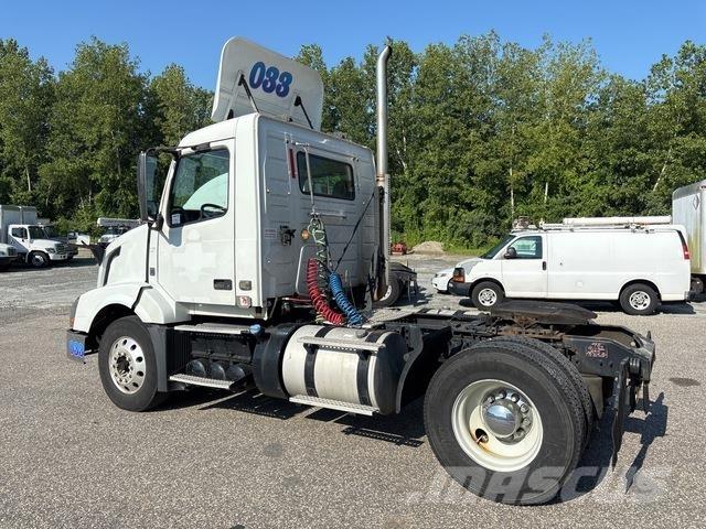 Volvo VNL Trækkere
