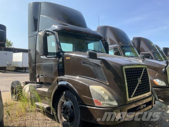 Volvo VNL Trækkere