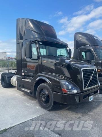 Volvo VNL Trækkere