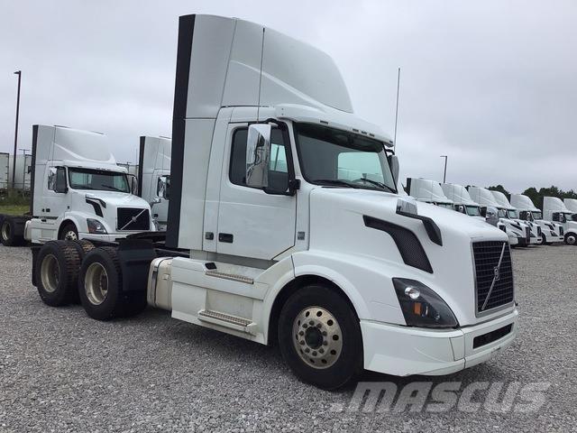 Volvo VNL Trækkere