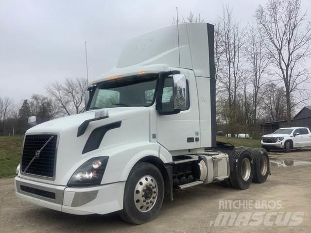 Volvo VNL300 Trækkere