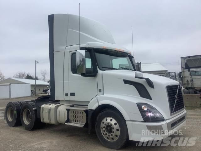 Volvo VNL300 Trækkere